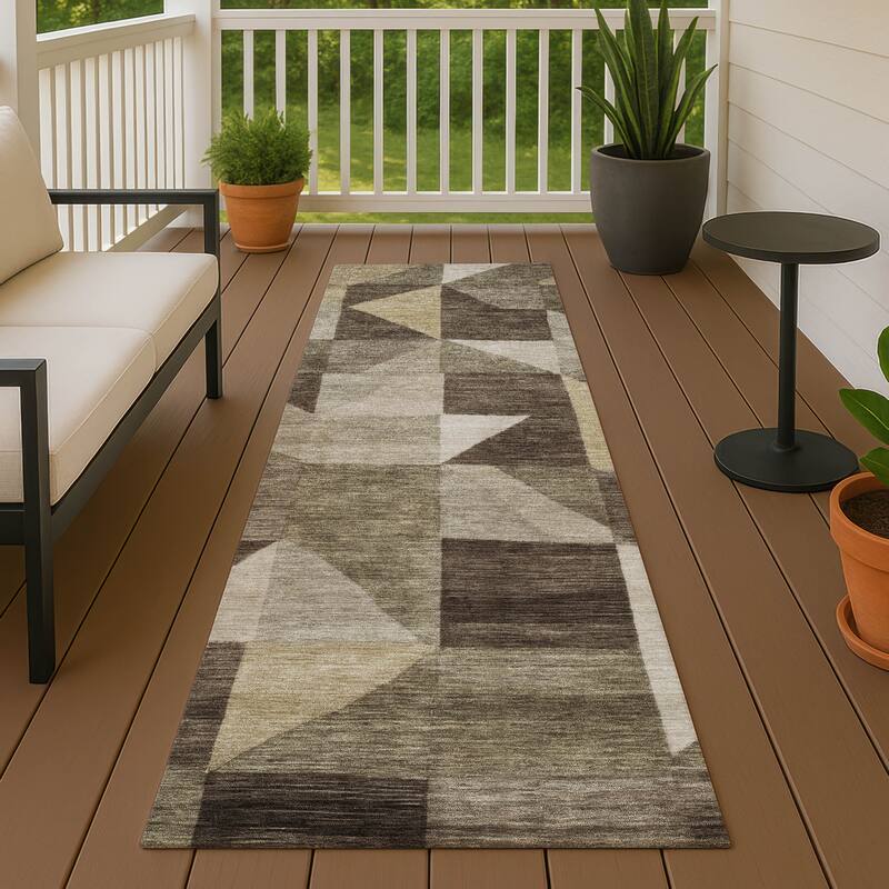 Machine Washable Indoor/ Outdoor Geo Rubi Chantille Rug - Brown - 2'3" x 7'6"