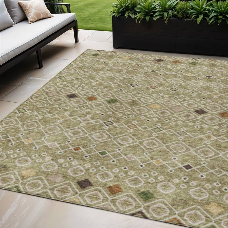 HomeRoots Geometric Modern Rectangle Outdoor Rug - 5' X 8'