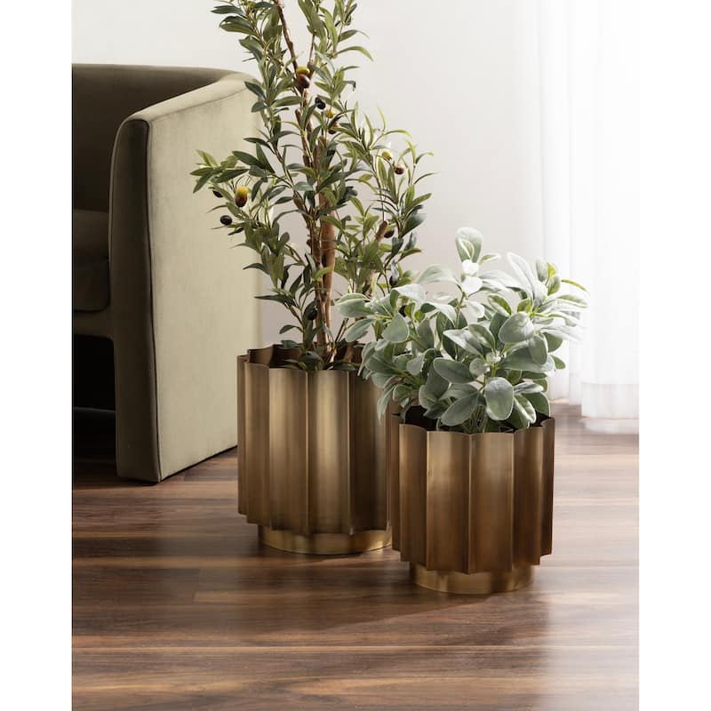 Kate and Laurel Scalone Metal Planter Set