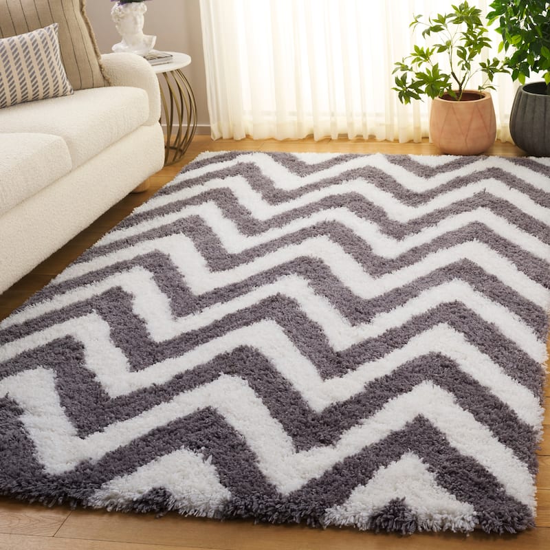 SAFAVIEH Handmade Kanesha Shag Karien Rug - 8'9" x 12' - Ivory/Grey