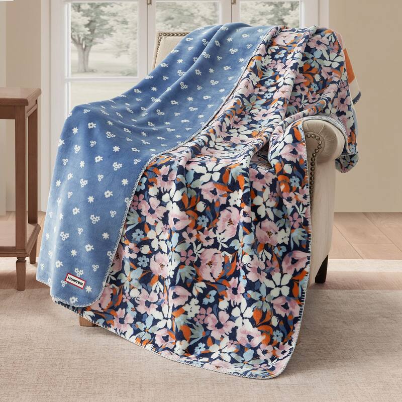 Hunter Reversible Plaid Plush Throw Blankets