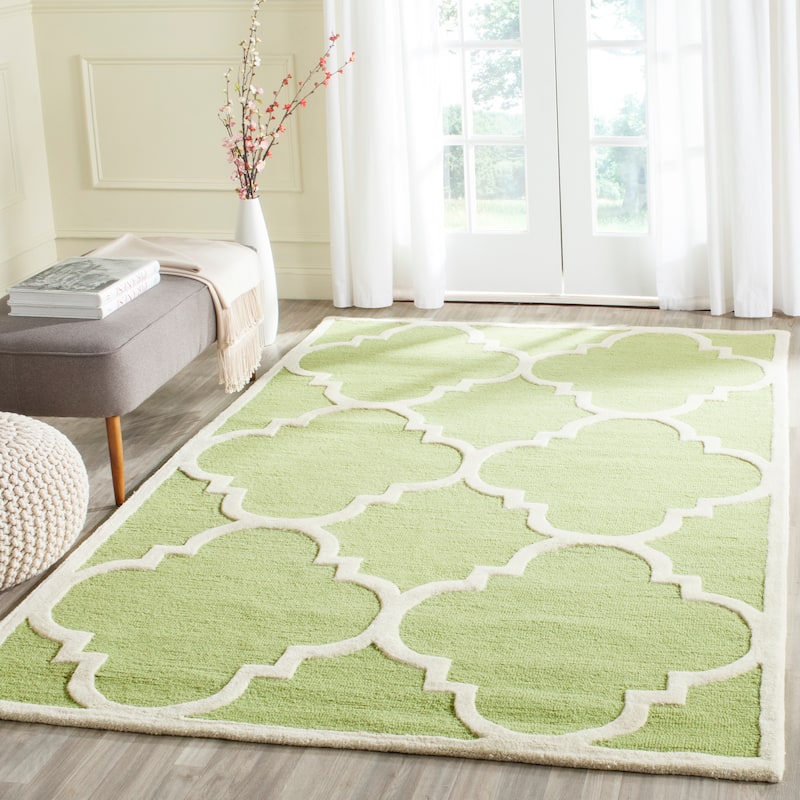 SAFAVIEH Handmade Cambridge Gullveig Modern Moroccan Wool Rug - 8' x 10' - Green/Ivory