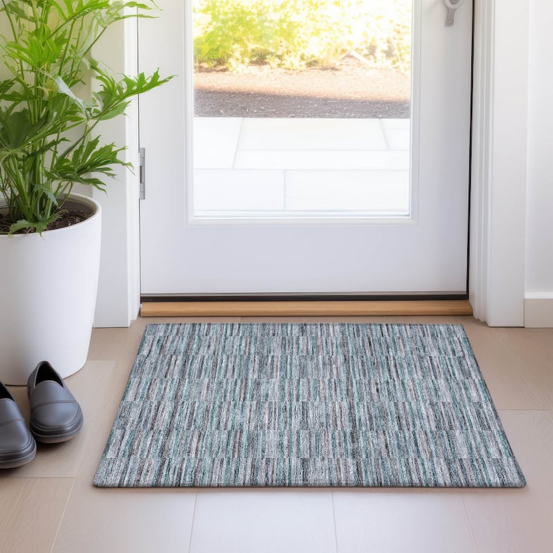Machine Washable Indoor/ Outdoor Chantille Contemporary Geo Rug