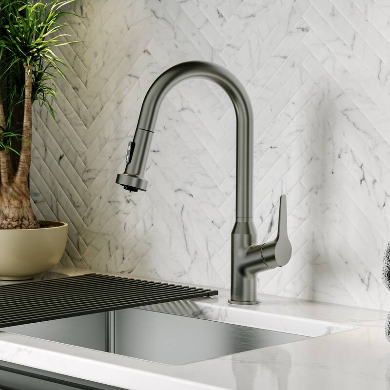 Karran Scottsdale Single Handle Pull-Down Sprayer Kitchen Faucet