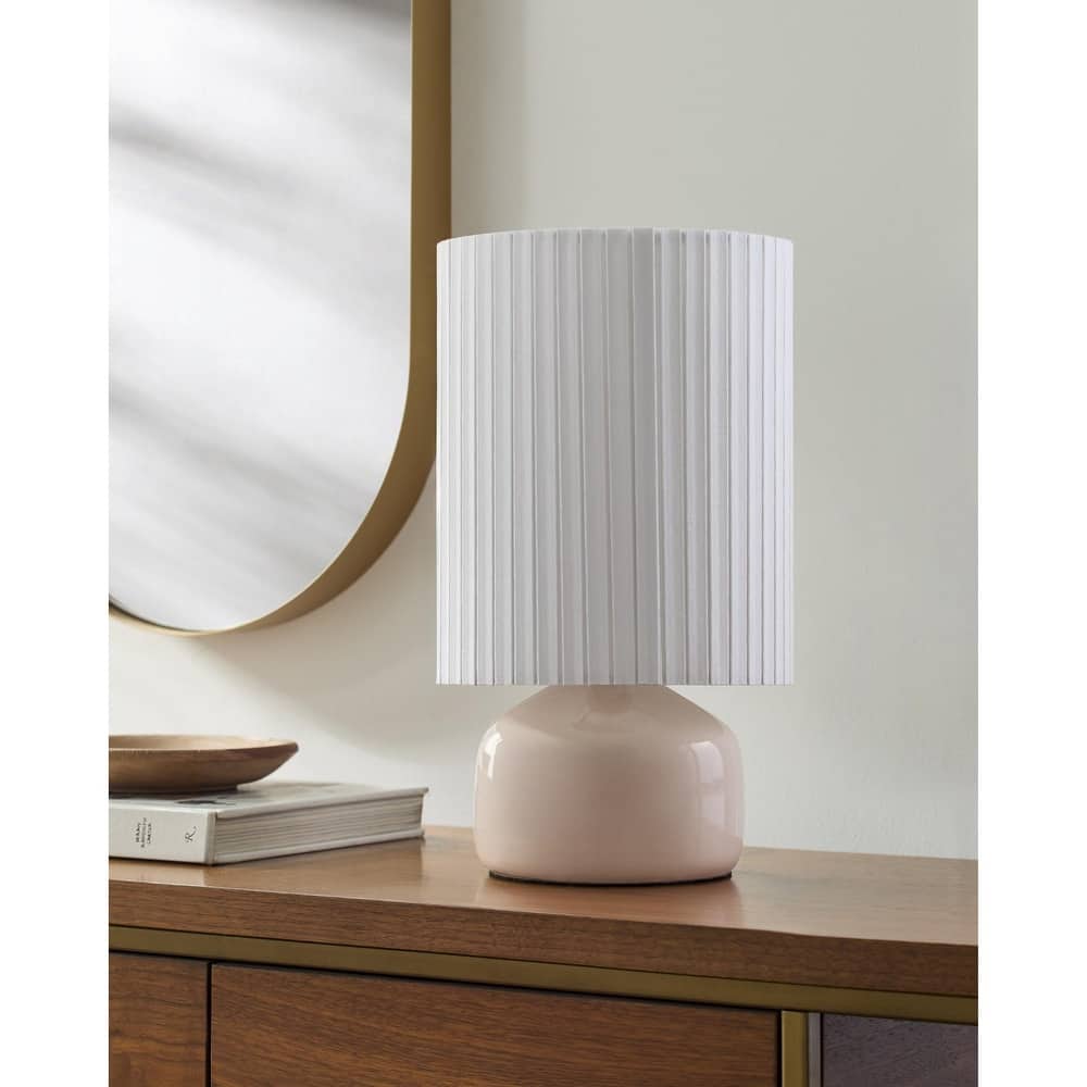Livabliss Vadso Traditional Accent Table Lamp