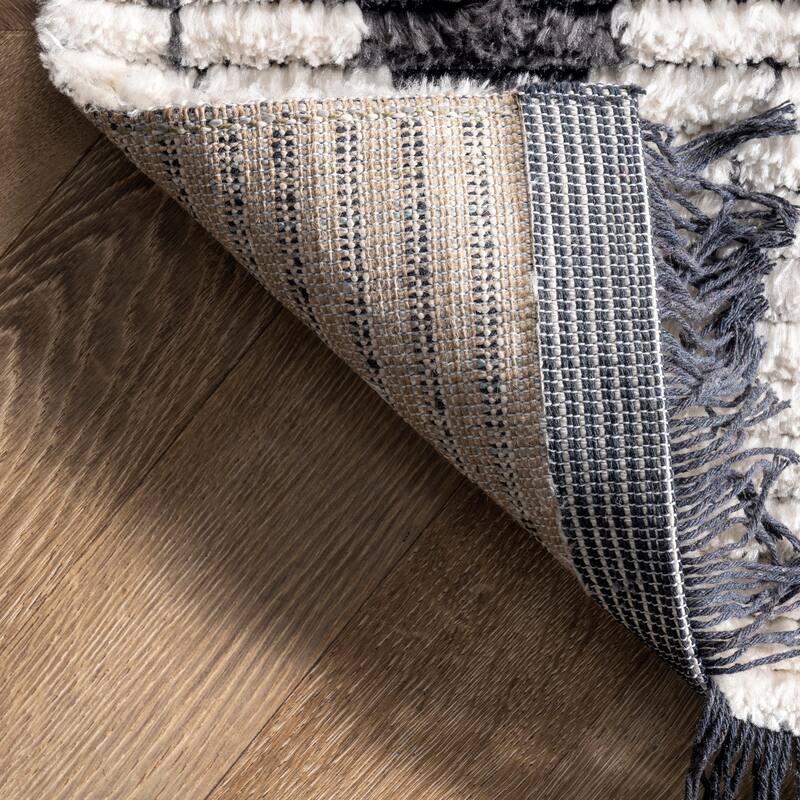 Nuloom Joanna Diamond Trellis Soft Shag Fringe Area Rug