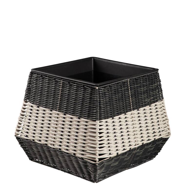 Short Resin Wicker Planter (Set of 3)