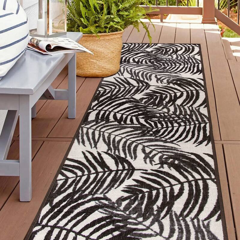 Floral Leaves Flatweave Indoor/Outdoor Area Rug - 2'x7' Runner - Gray