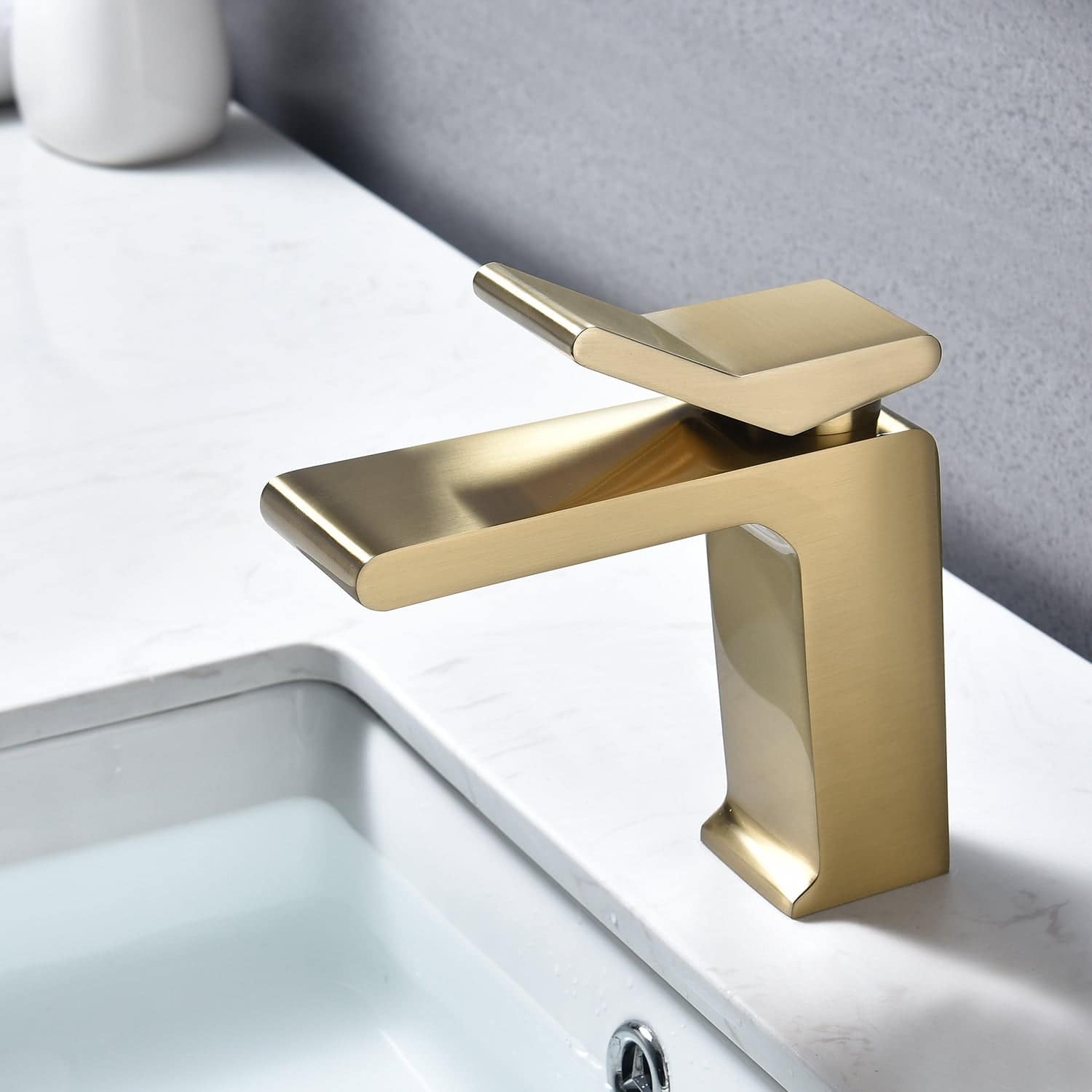 brushed gold single handle bathroom basin faucet with pop up overflow