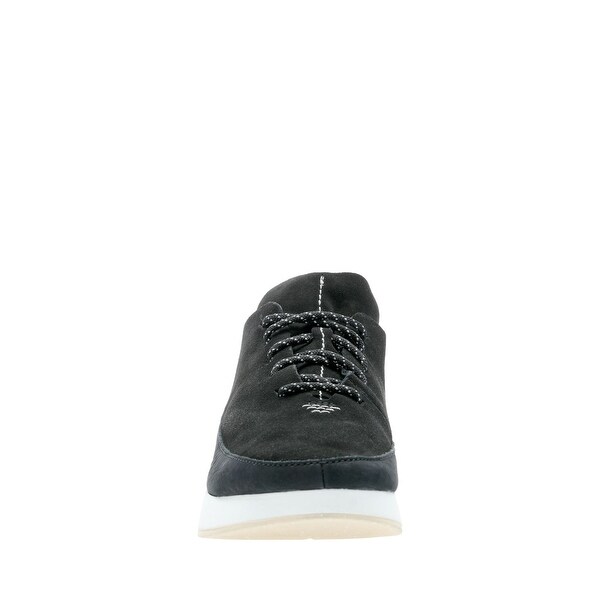 clarks kiowa black