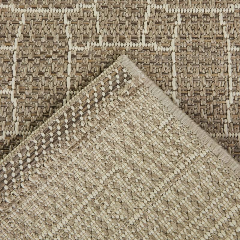 Ericson Transitional Geometric Indoor/Outdoor Area Rug