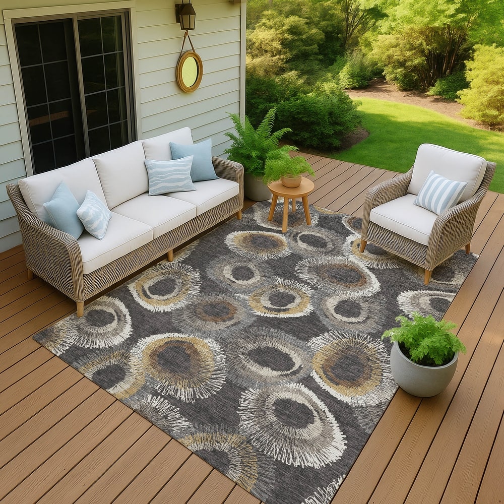 Machine Washable Indoor/ Outdoor Modern Spikey Chantille Rug