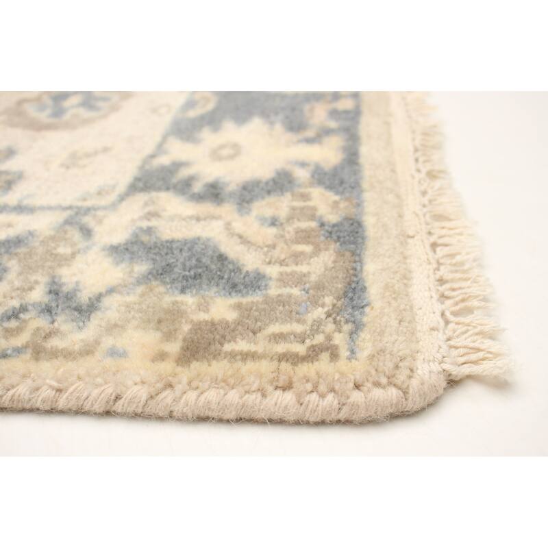 ECARPETGALLERY Hand-knotted Royal Oushak Grey Tip Wool Rug - 2'7 x 9'9