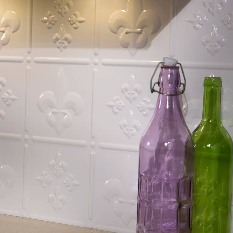 FASÄDE Fleur de Lis Decorative Vinyl Backsplash Panel