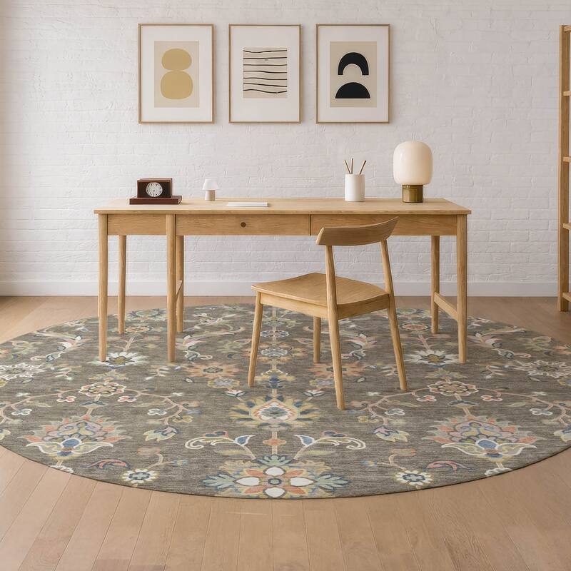 Machine Washable Indoor/ Outdoor Traditional Basalt Chantille Rug