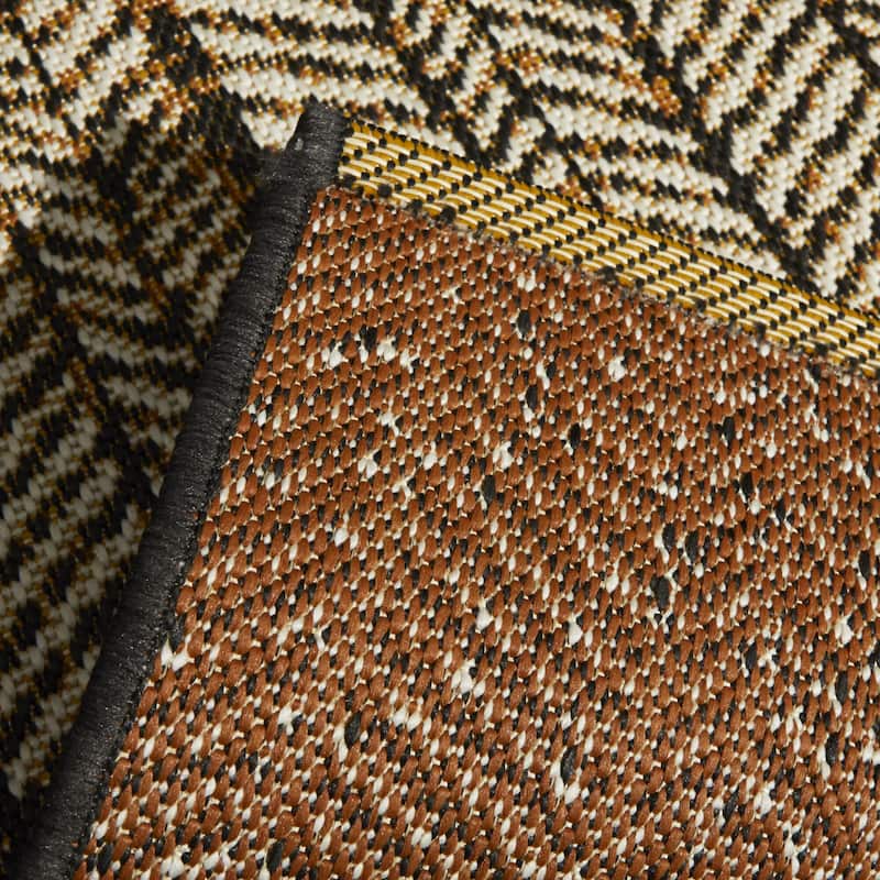 Yates Contemporary Indoor/Outdoor Area Rug