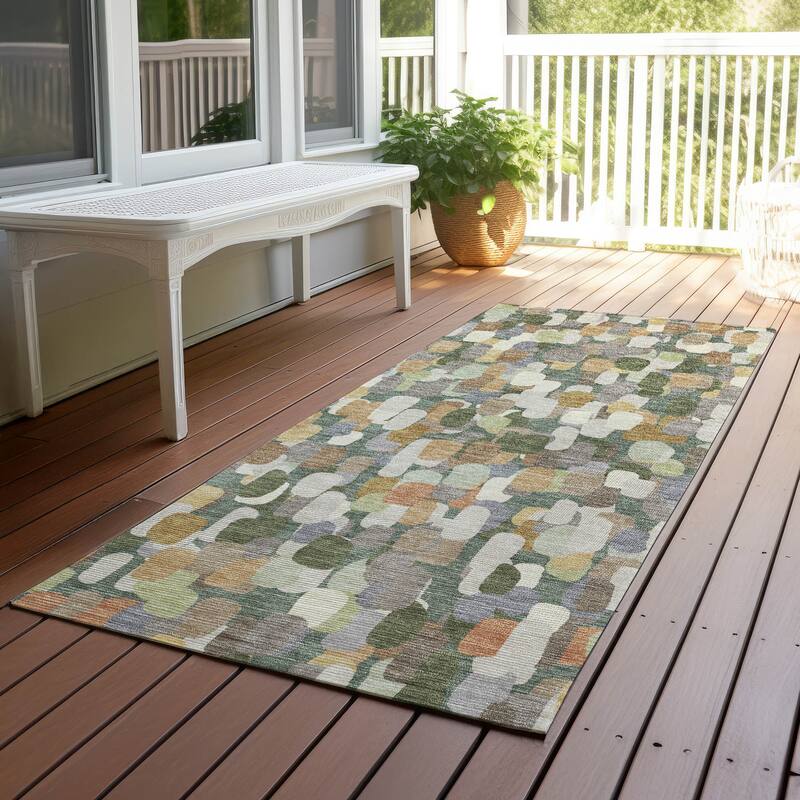 Machine Washable Indoor/ Outdoor Contemporary Drew Chantille Rug - Basil - 2'3" x 7'6"