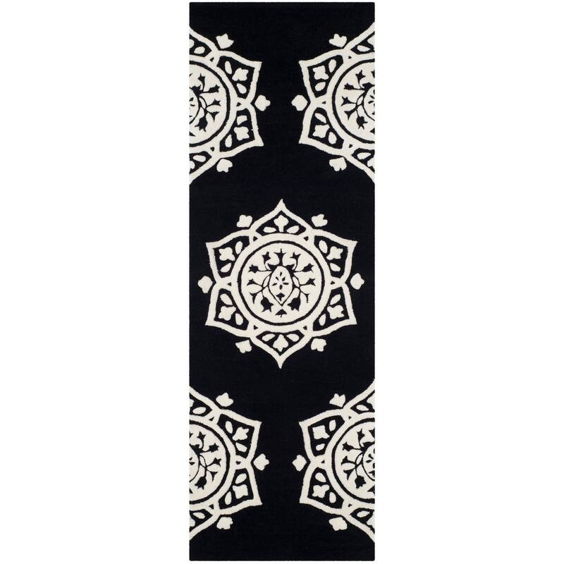 SAFAVIEH Handmade Bella Naina Modern Floral Wool Rug