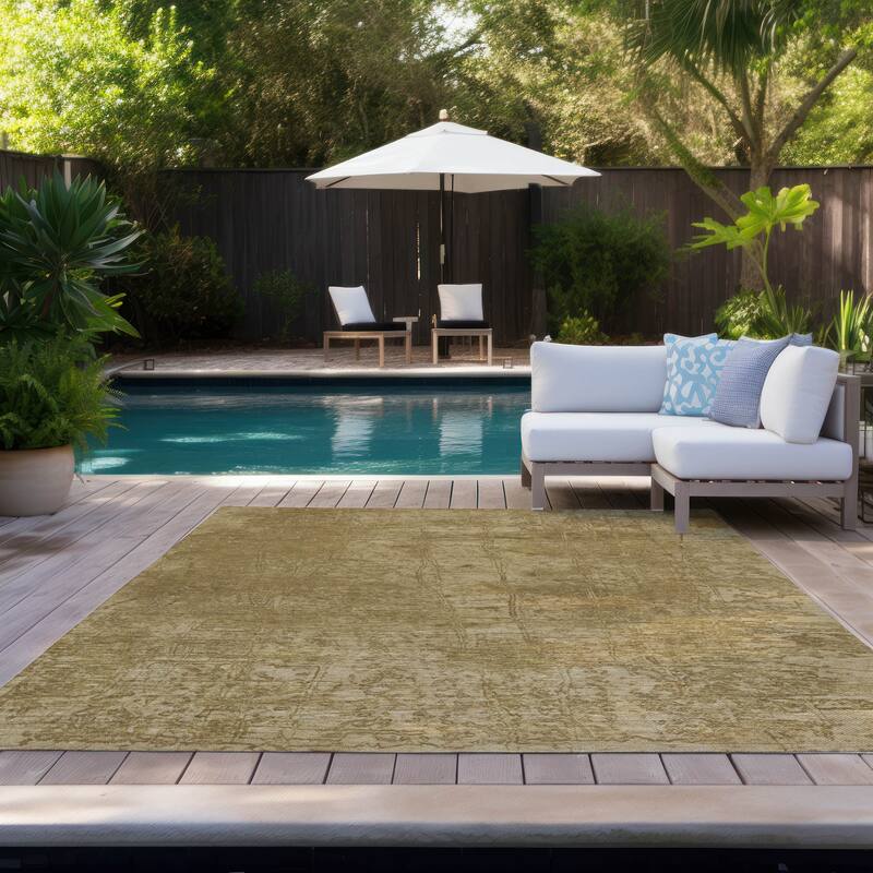 Machine Washable Indoor/ Outdoor Abstract Solid Chantille Rug