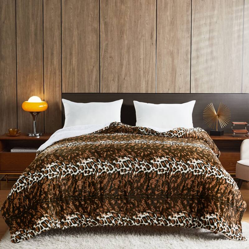 Lightweight Printed Safari Animal Flannel Fleece Blanket