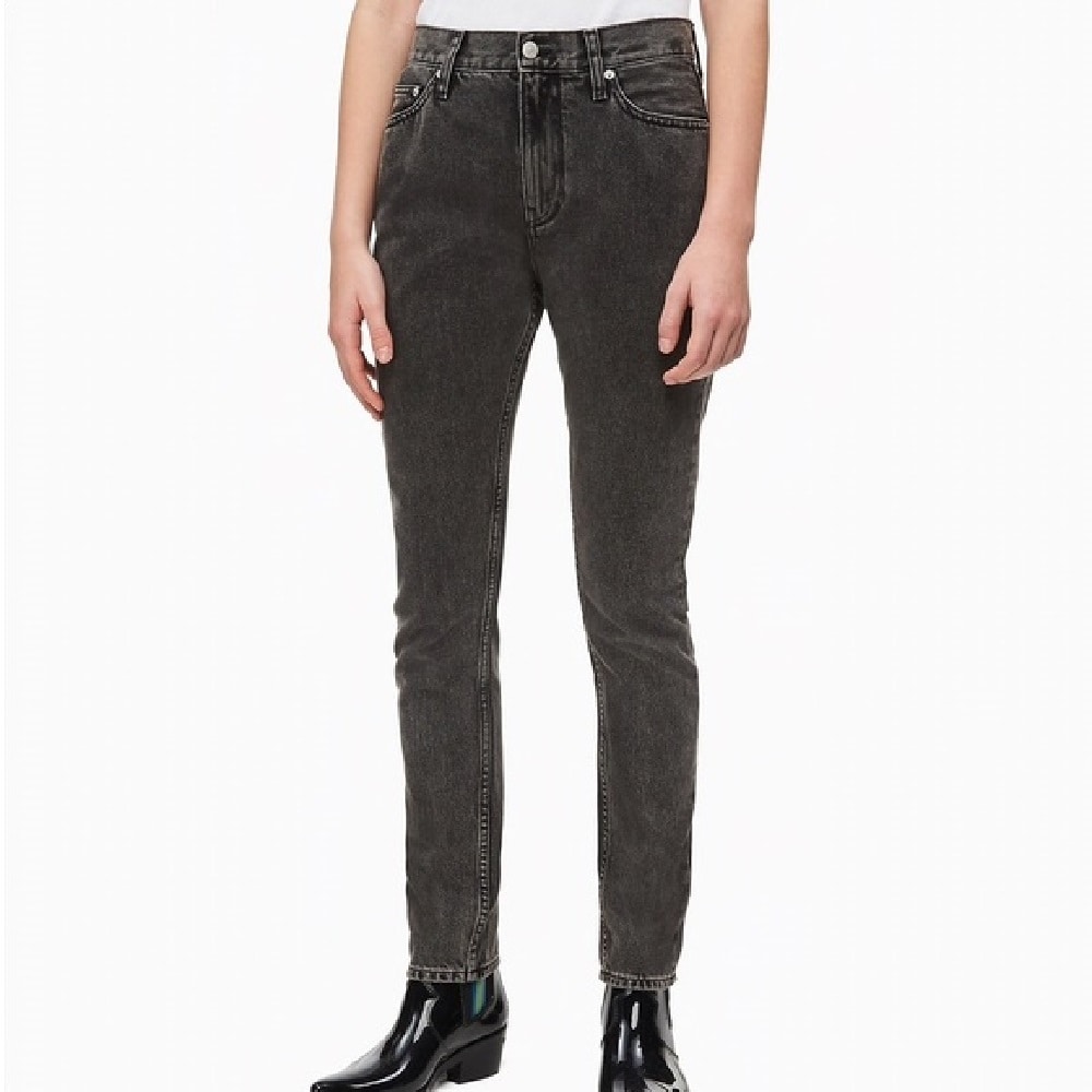 grey mid rise jeans