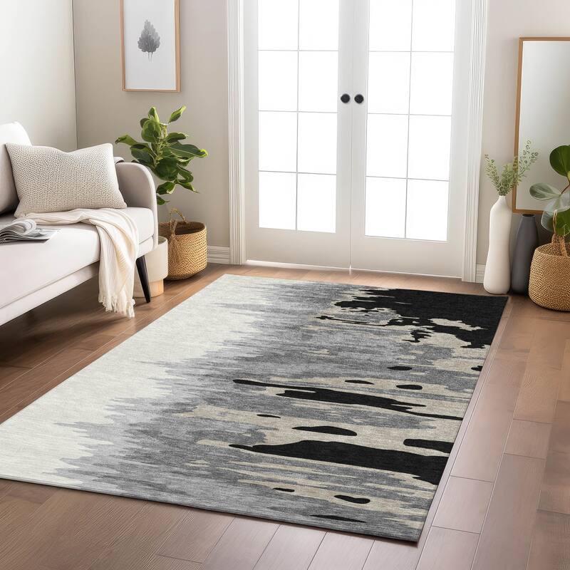Machine Washable Indoor/ Outdoor Brushstrokes Ombre Chantille Rug
