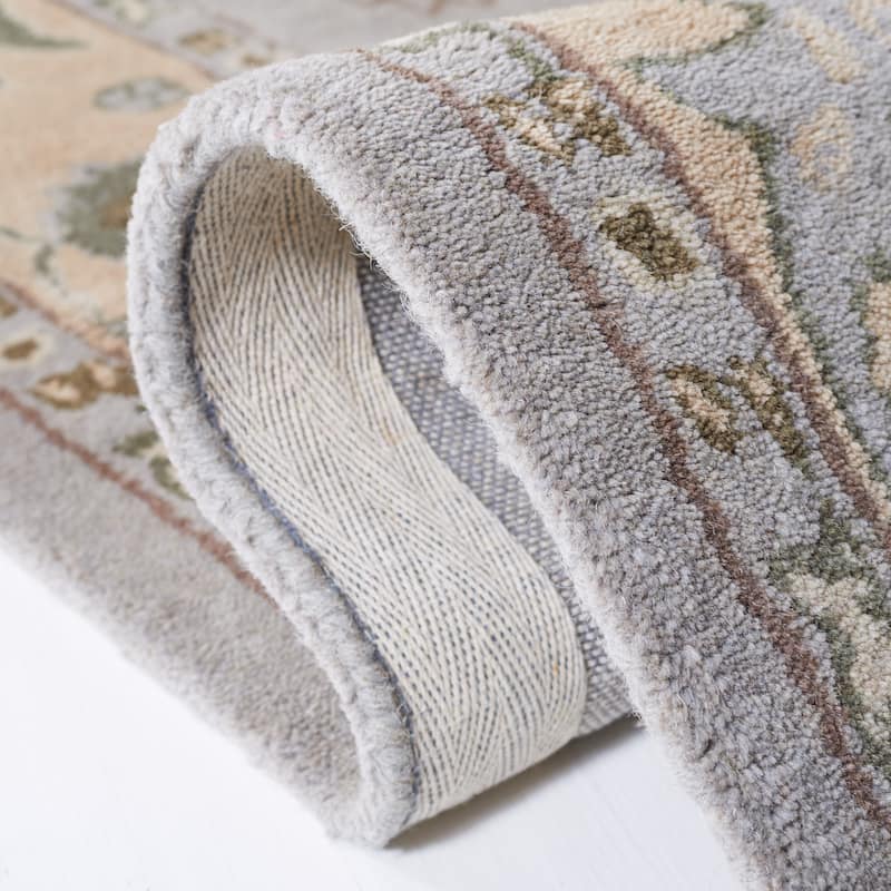 SAFAVIEH Heritage Jolande Hand-tufted Wool Oriental Area Rug
