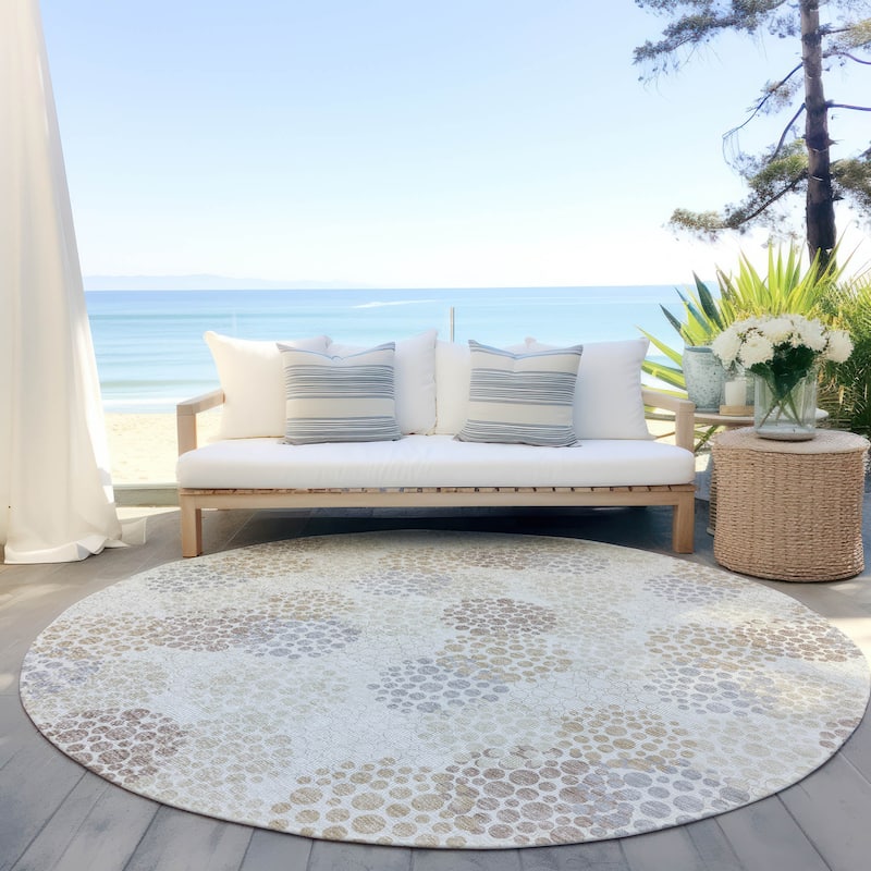 Machine Washable Indoor/ Outdoor Chantille Modern Bubbles Rug - Ivory - 8' x 8'