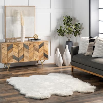 Nuloom Deonna Faux Sheepskin Shag Area Rug - 5' 3" x 6'