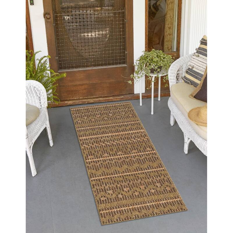 Outdoor Ucul Collection Area Rug - Light Brown - 2'x6'
