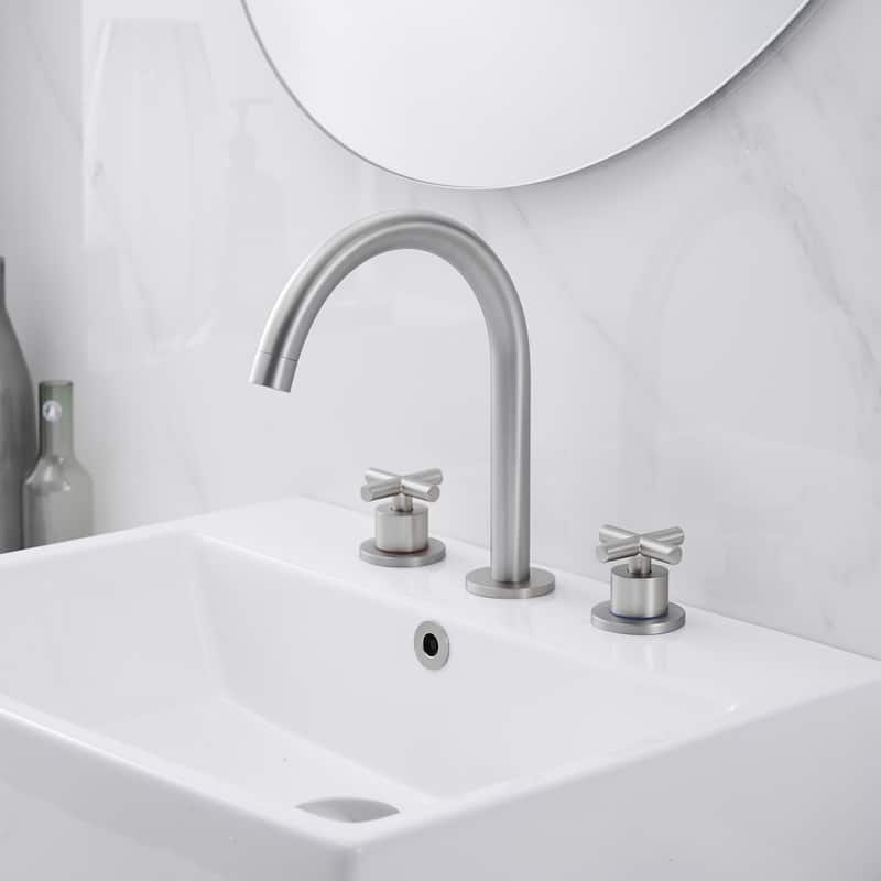 Three Hole Two Handle Bathroom Faucet