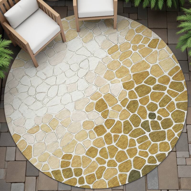 Machine Washable Indoor/Outdoor Contemporary Ombre Chantille Rug - Gold - 8' x 8'