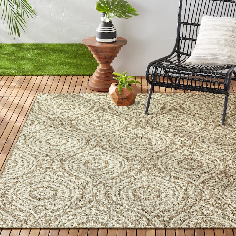 Nicole Miller New York Patio Country Zoe Moroccan Damask Indoor/Outdoor Area Rug