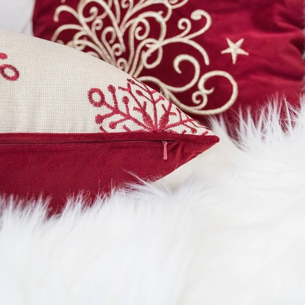 https://ak1.ostkcdn.com/images/products/is/images/direct/64c45995e174a76147644eacd19361110ade6c3b/Homey-Cozy-Embroidery-Christmas-Holiday-Throw-Pillow-Cover-%26-Insert.jpg?impolicy=medium