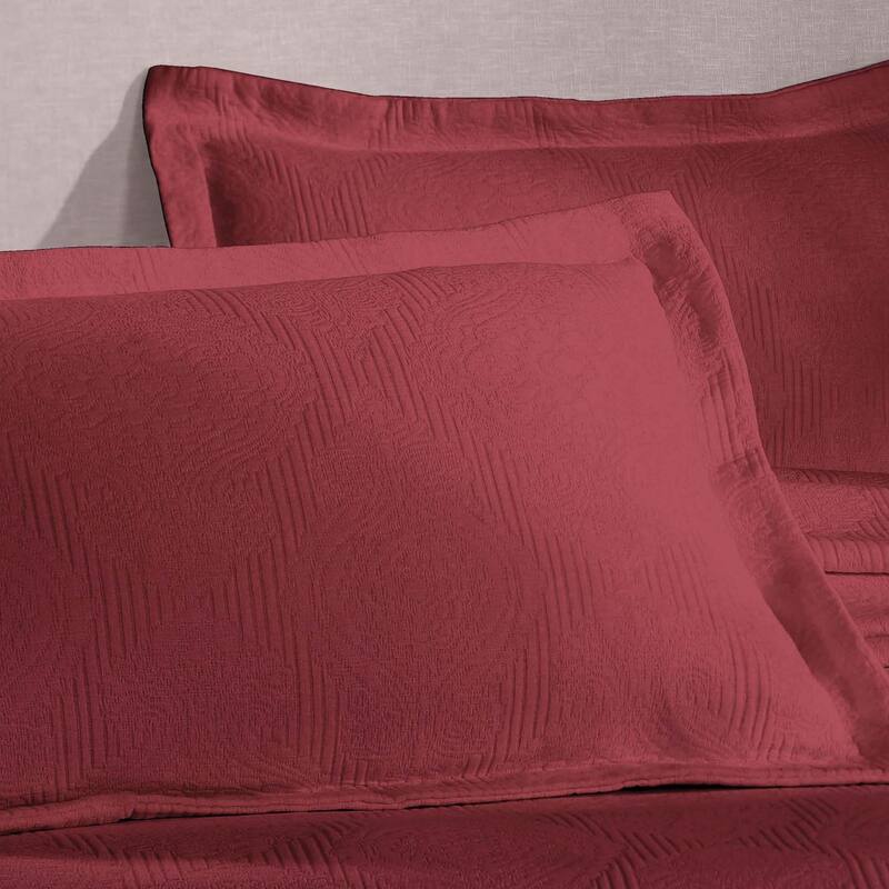 Superior Victory Cotton Matelasse Jacquard Medallion Scroll Bedspread Set