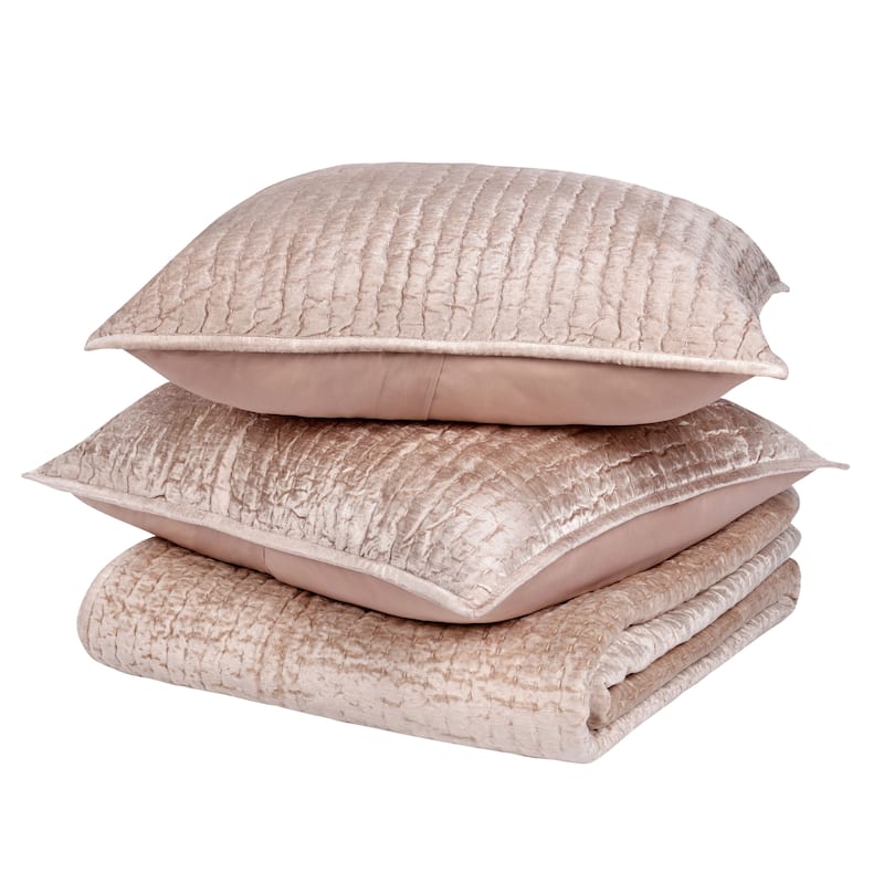 Villa by Classic Home Dimitry 3-Piece Velvet Quilt Set
