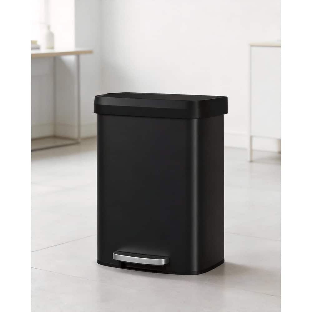 Metal Step-on Trash Can, with Lid