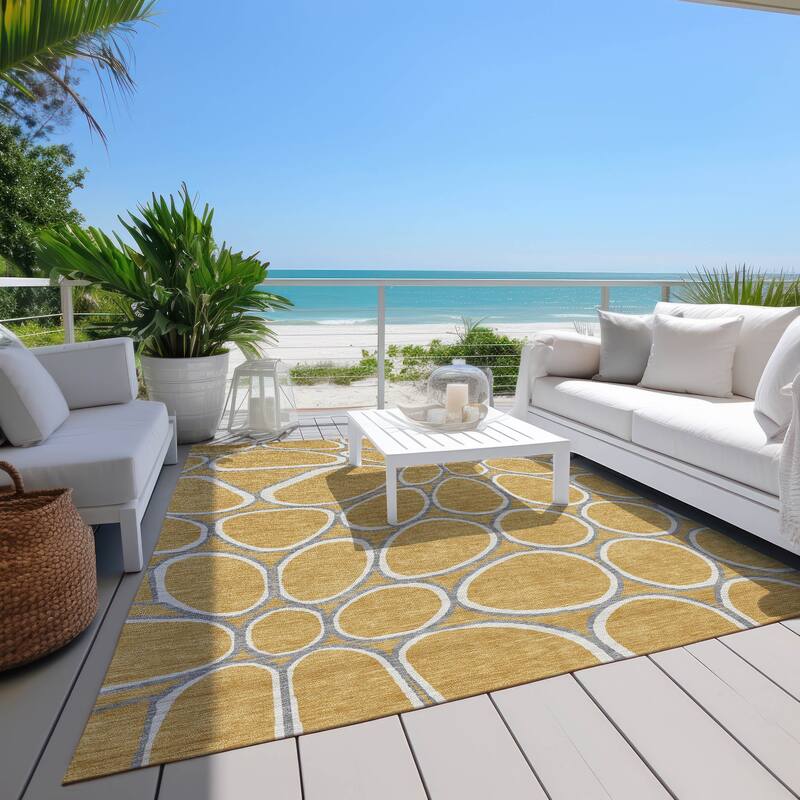 Machine Washable Indoor/ Outdoor Modern Bubbles Chantille Rug