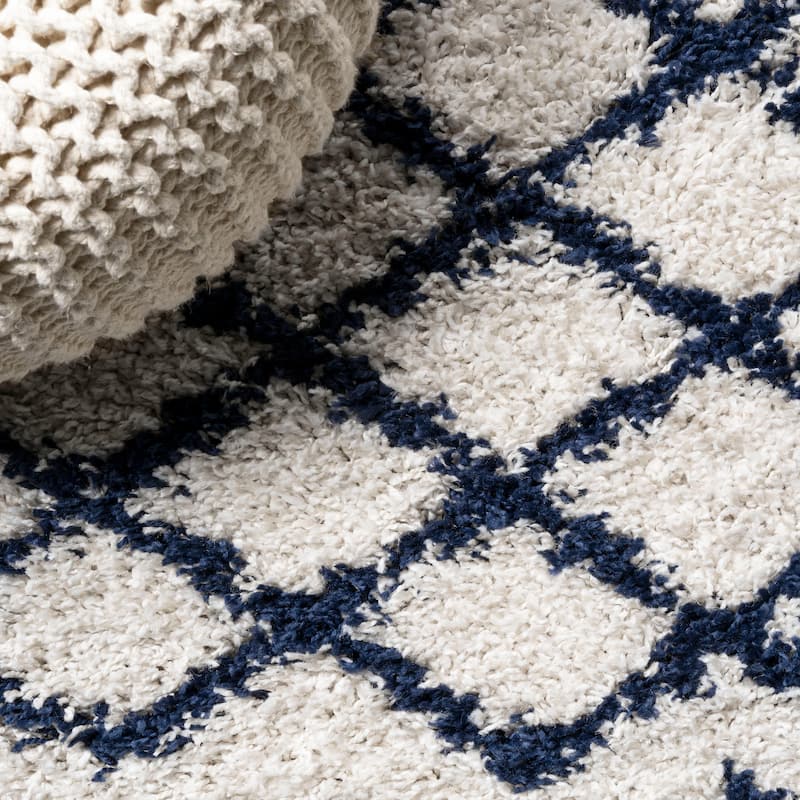 JONATHAN Y Tela Moroccan Diamond Shag Area Rug