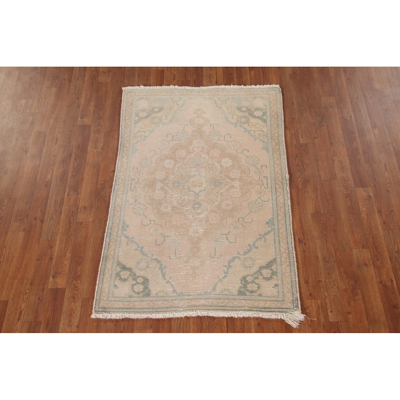 Hand Knotted Oriental 100% Wool Carpet Traditional Medallion Peach Tabriz Area Rug - 4' 8'' X 3' 2''