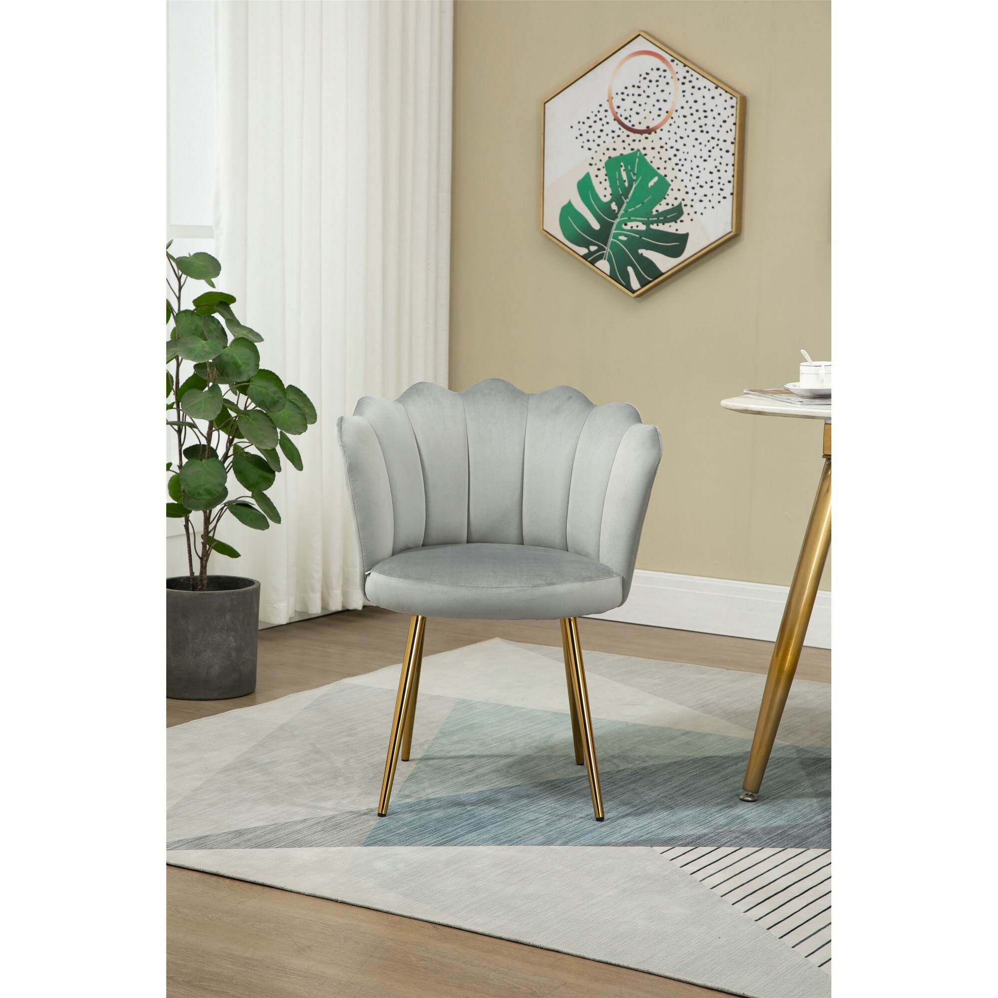 Teddy best sale dining chair