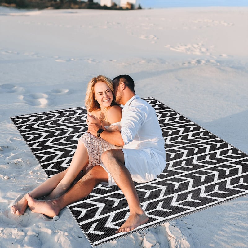 Playa Rug Outdoor Recycled Reversible Plastic Folded Mat/Rug Amsterdam Collection Lightweight & Weather, Water and UV Resistant