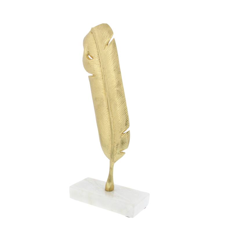 CosmoLiving by Cosmopolitan Gold Aluminum Metal Feather Bird Decorative Sculpture