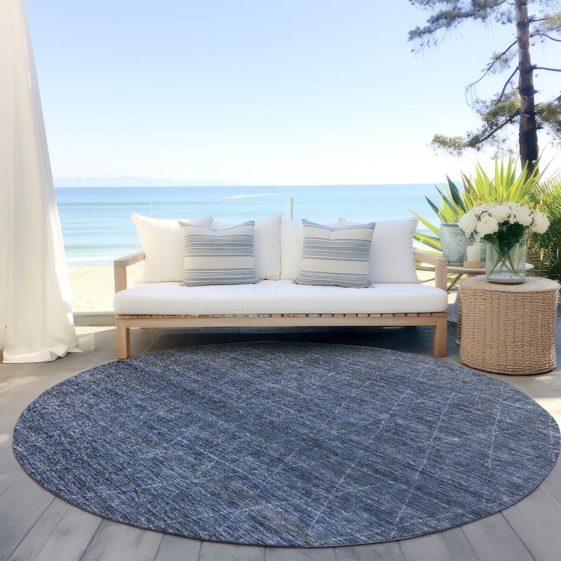 Machine Washable Indoor/ Outdoor Trellis Ombre Chantille Rug