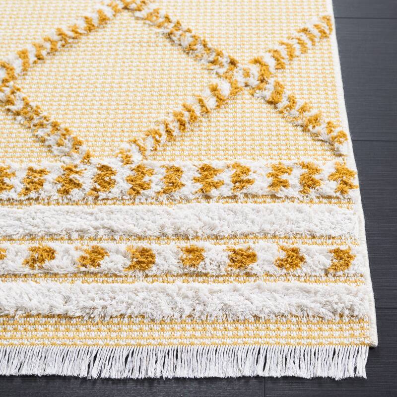 SAFAVIEH Augustine Saori Rustic Trellis Fringe Rug