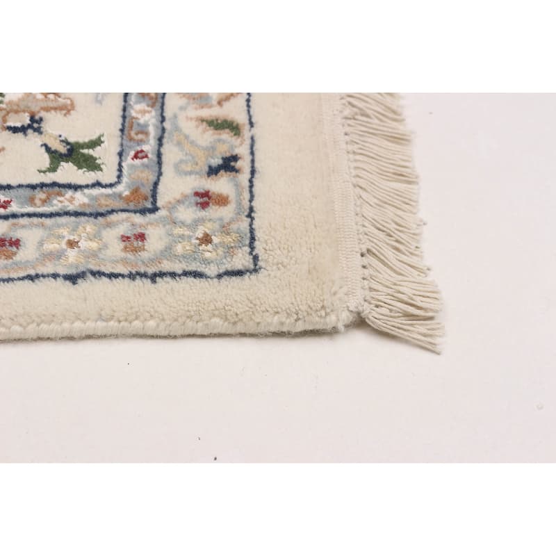 ECARPETGALLERY Hand-knotted Nain Cream Silk, Wool Rug - 5'10 x 9'1