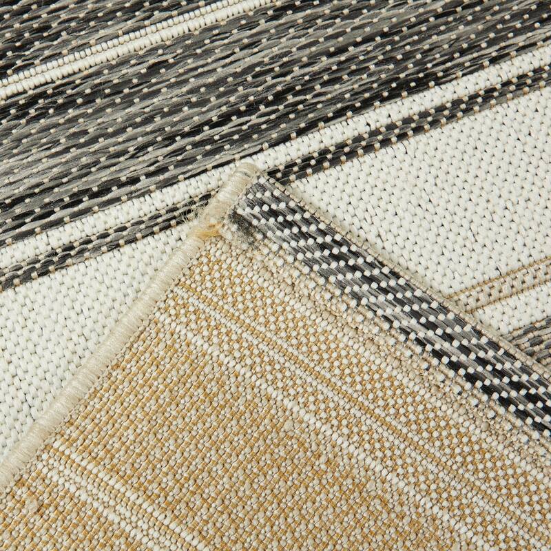 Alexie Coastal Stripes Indoor/ Outdoor Area Rug