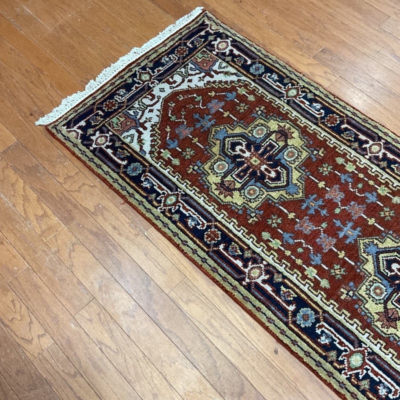 Handmade One-of-a-Kind Heriz Wool Oriental Rug 2'7 x 7'10 - 2.7 x 7.10