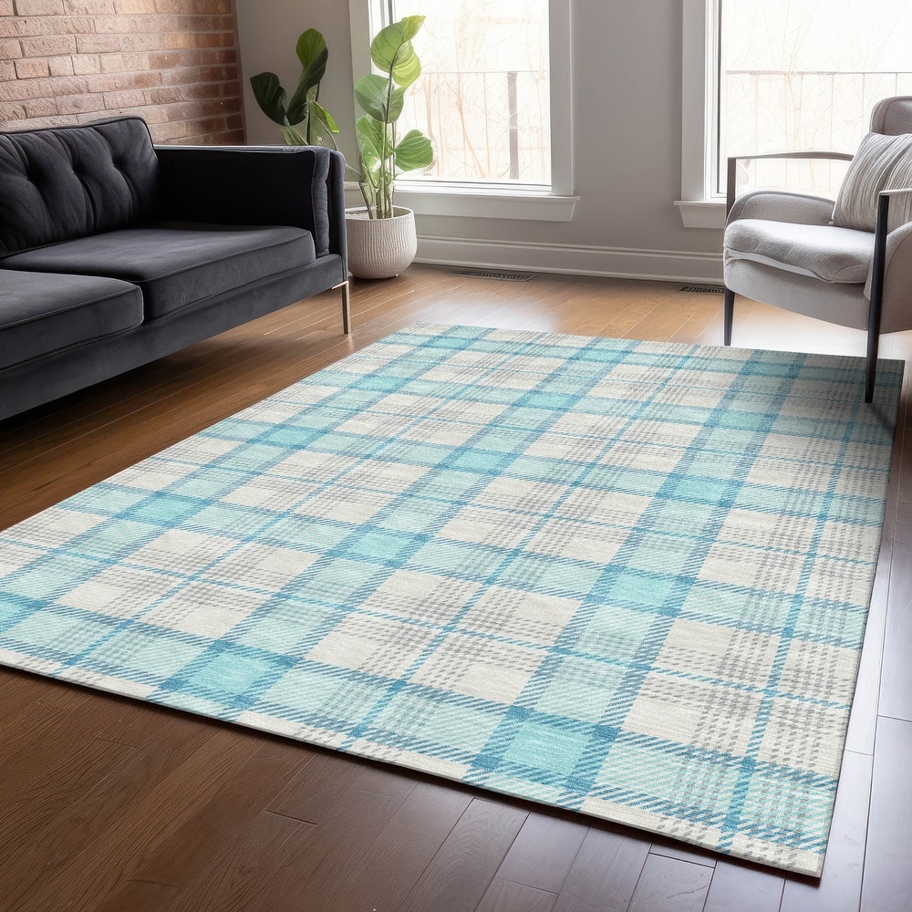 Machine Washable Indoor/ Outdoor Casual Plaid Chantille Rug