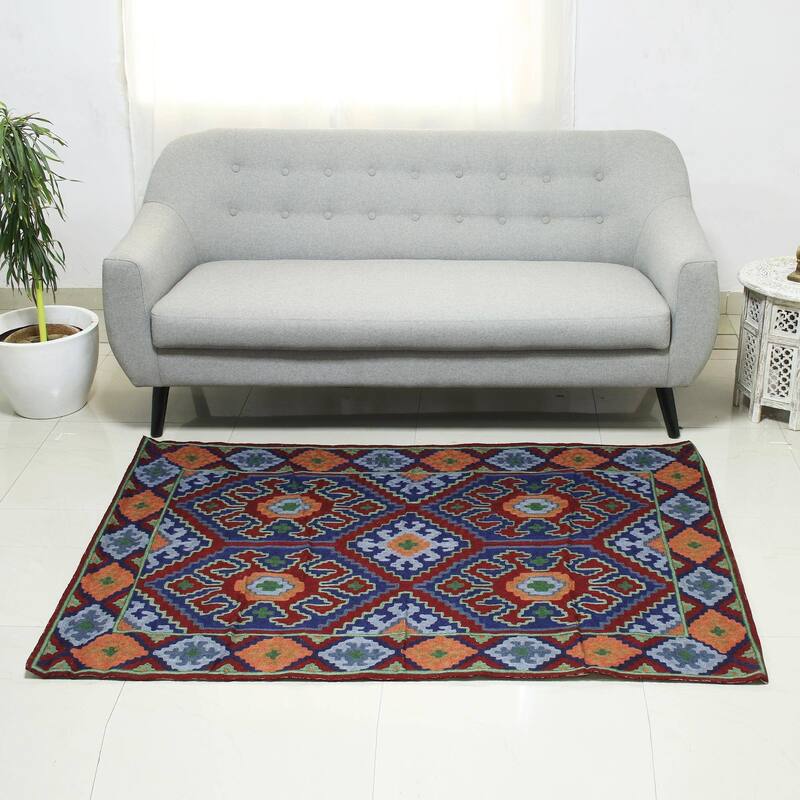 Handmade Four Red Suns Chain stitched wool rug (India ) - Big